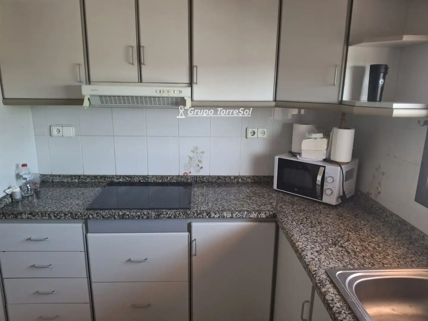 Cuina de Casa o xalet en venda en Masllorenç amb Aire condicionat, Calefacció i Jardí privat