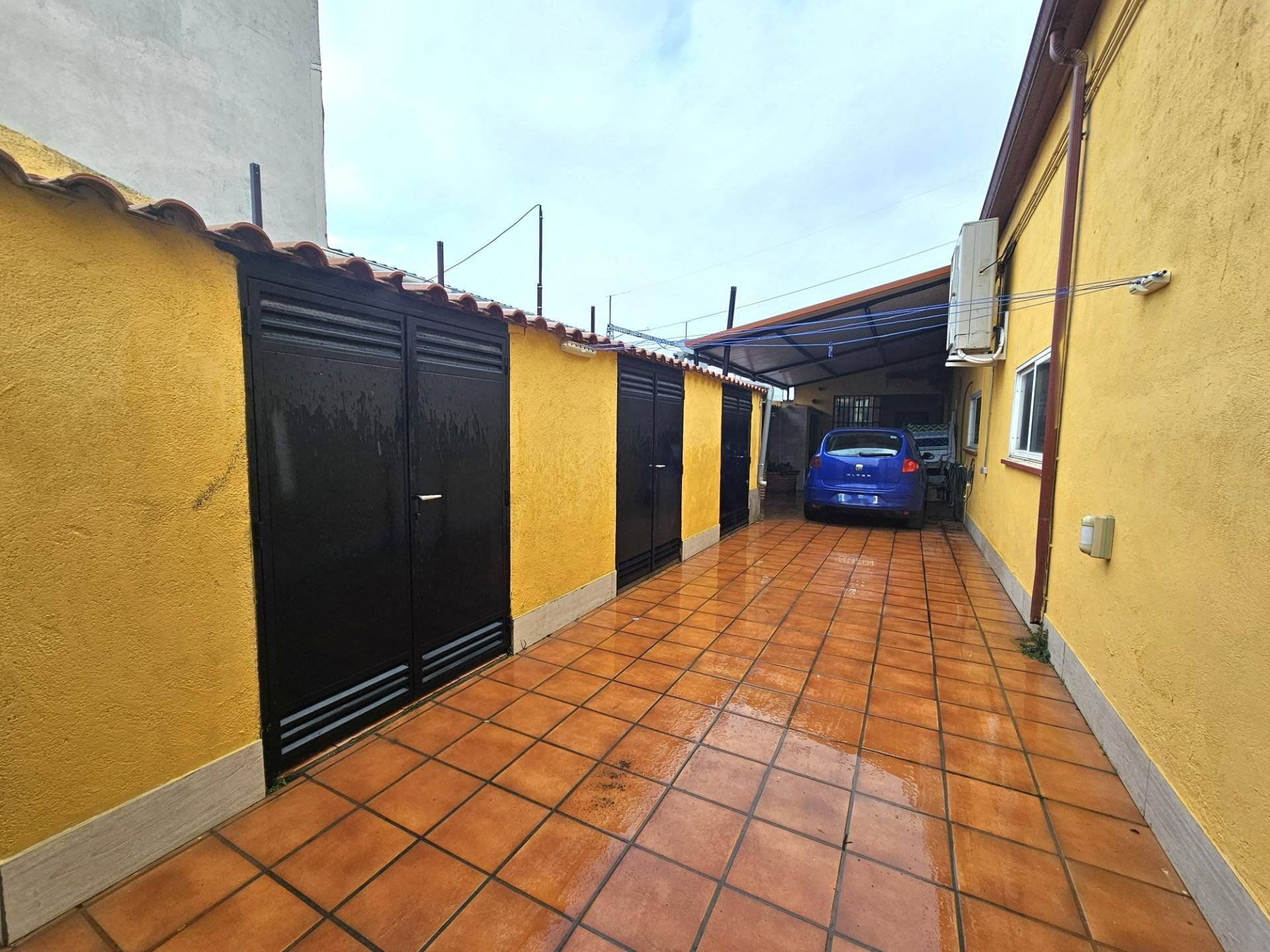 Parking of Industrial buildings for sale in Villaviciosa de Odón