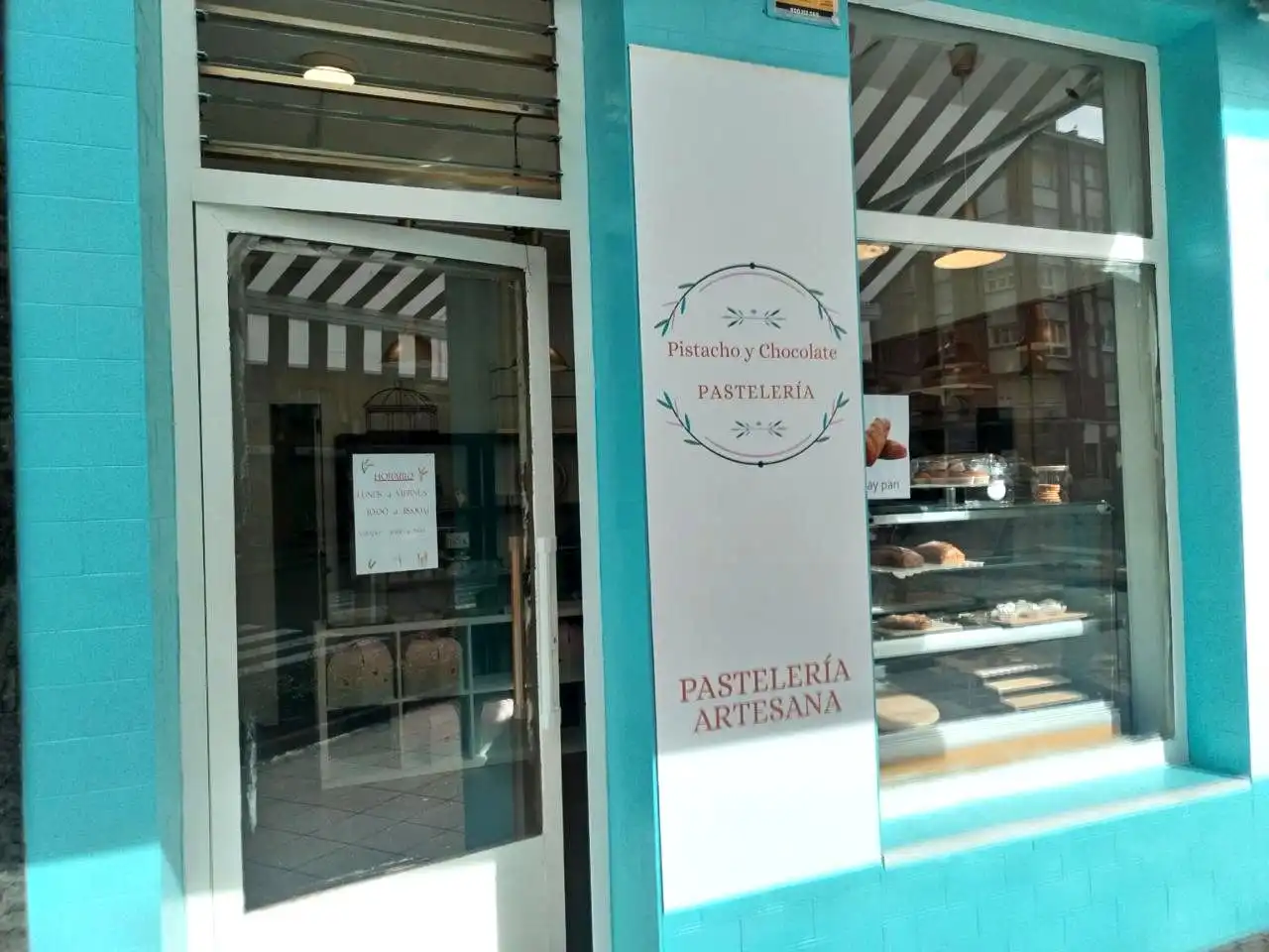 Business premises for transfer in Ramón Y Cajal 29, imagen 2
