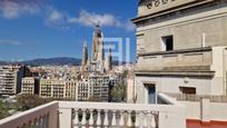 Vista exterior de Pis en venda en  Barcelona Capital amb Calefacció, Terrassa i Traster