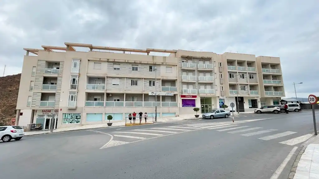 Business premises for sale in Avenida Paco Cosentino 14