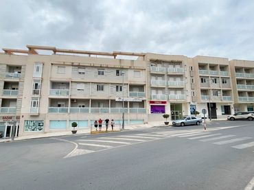 Local comercial en venda a Avenida Paco Cosentino 14