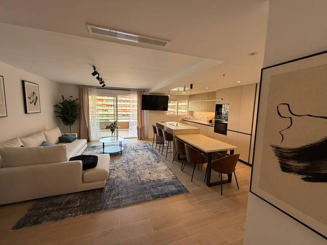 Piso en Venta en Calle PIANISTA AMPARO ITURBI en La Creu Coberta