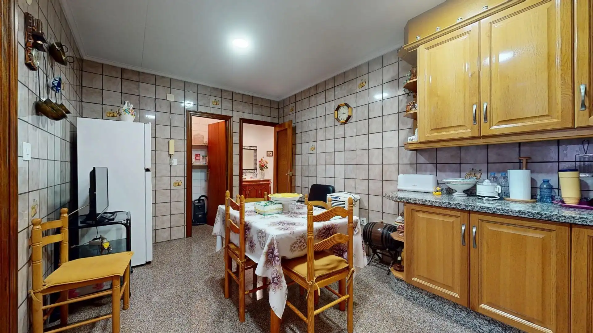 Kitchen of Flat for sale in Elche / Elx  with Balcony
