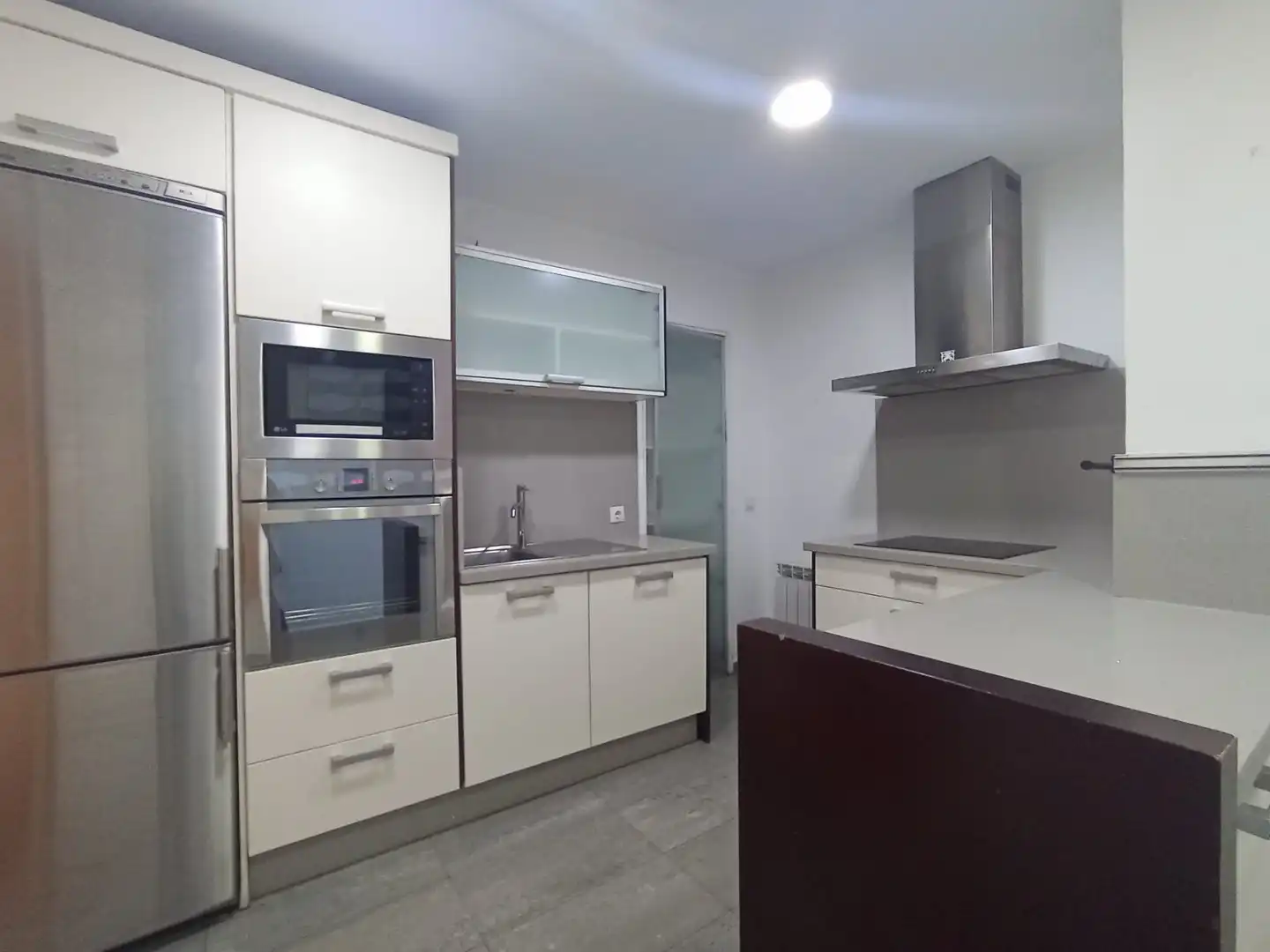 Küche von Wohnung zum Verkauf in Córdoba mit Klimaanlage und Terrasse