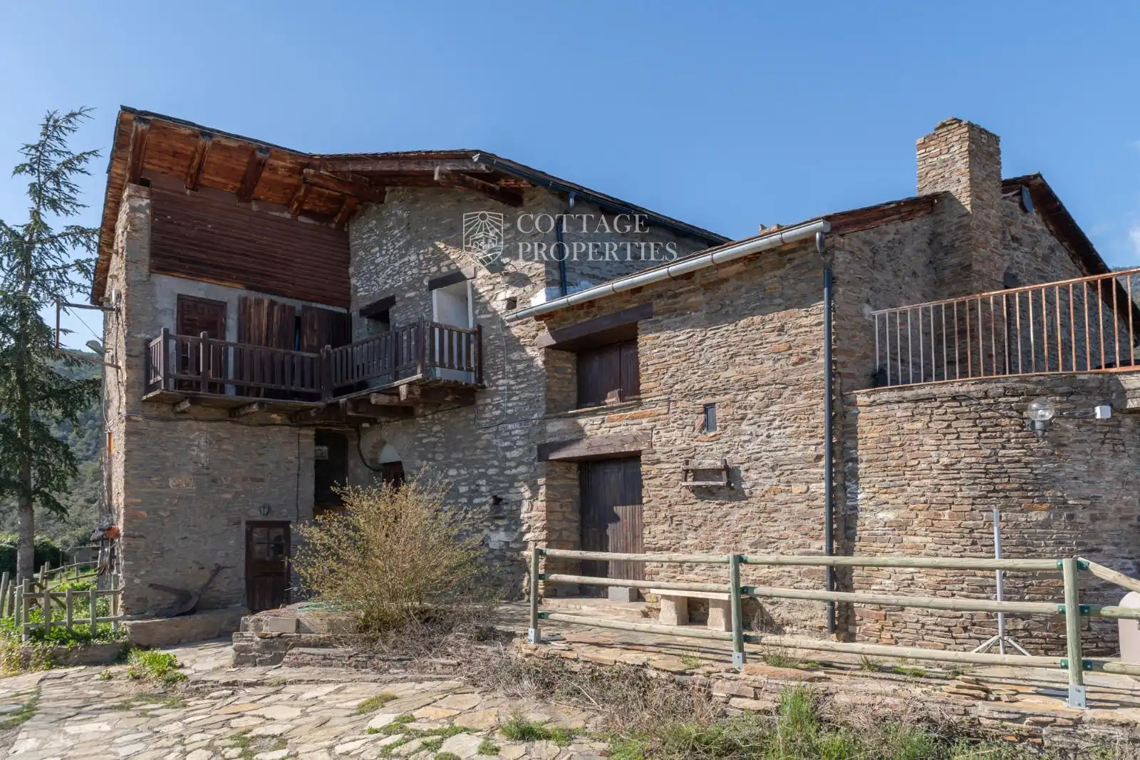 Exterior view of Country homes for sale in Montferrer i Castellbò  with Heating and Terrace