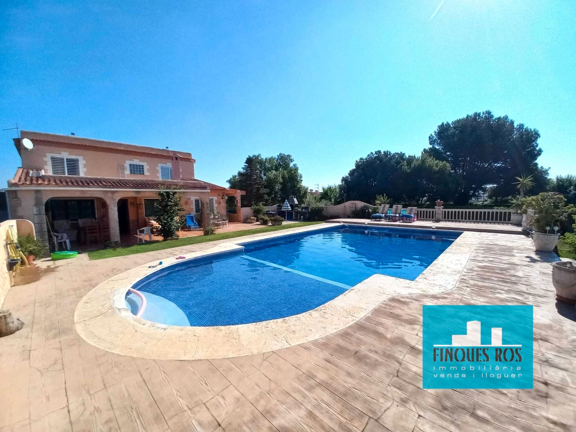 Piscina de Casa o xalet en venda en Vinaròs amb Calefacció, Jardí privat i Terrassa