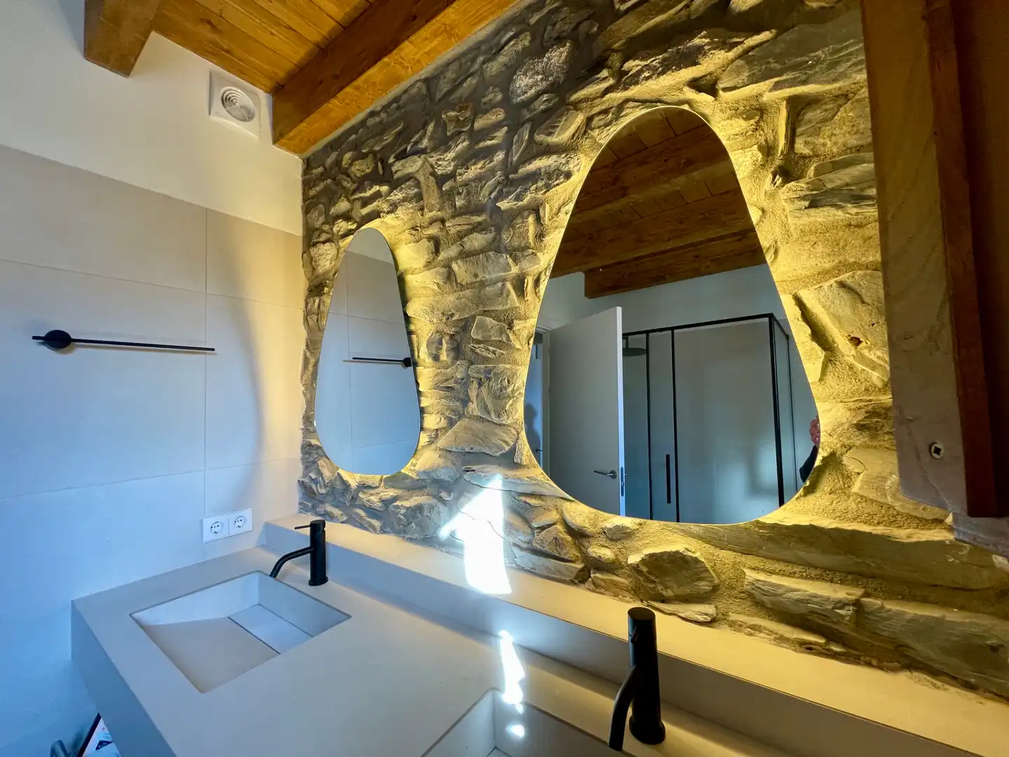 Baño de Finca rústica en venta en Setcases con Calefacción, Parquet y Trastero