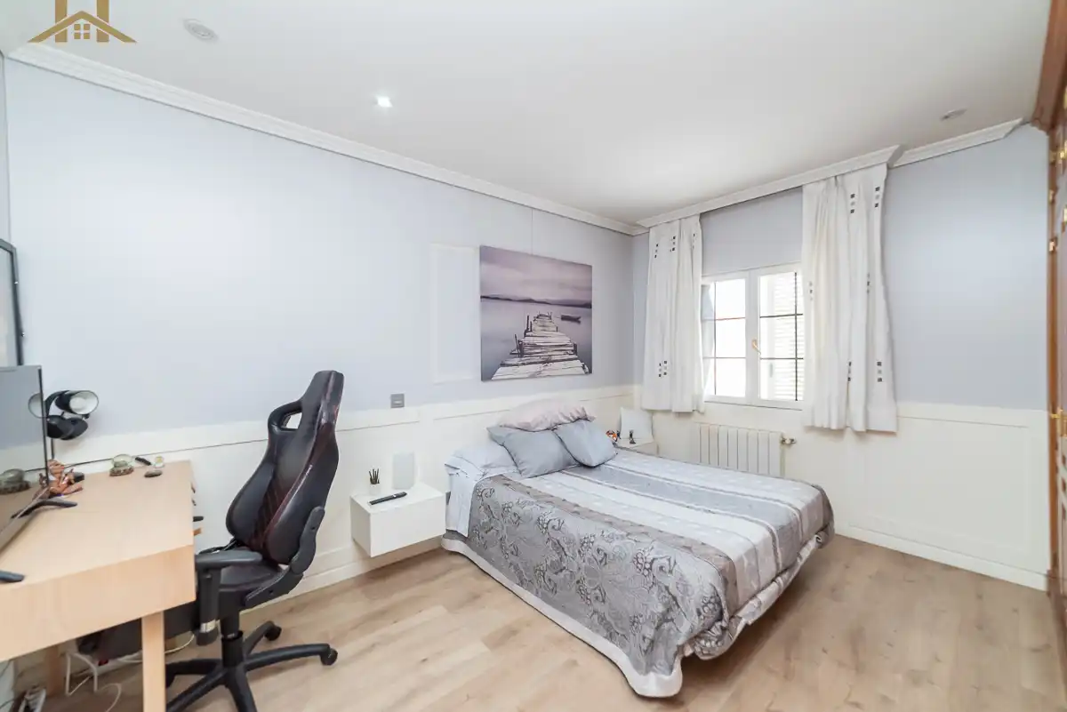 Habitación de Casa adosada en venta en Brunete con Jardín privado y Piscina