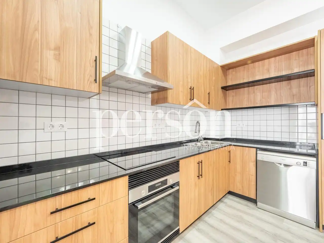 Cocina de Piso de alquiler en Valencia con Aire acondicionado, Calefacción y Amueblado