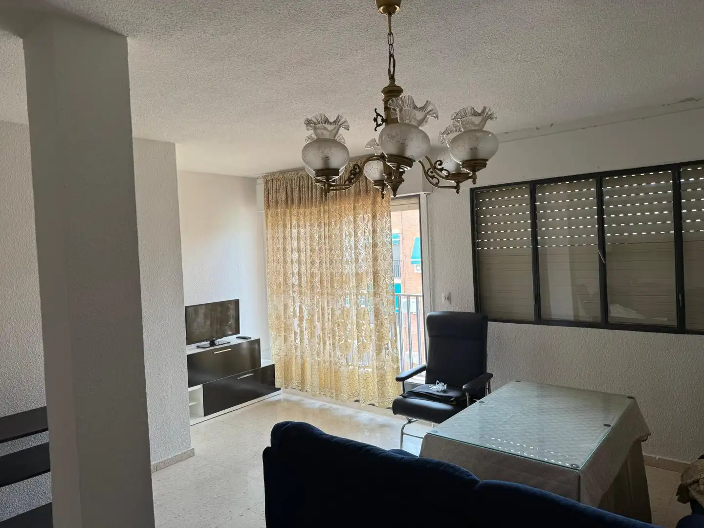 Living room of Flat for share in Granada  with Air Conditioner, Terrace and Furnished
