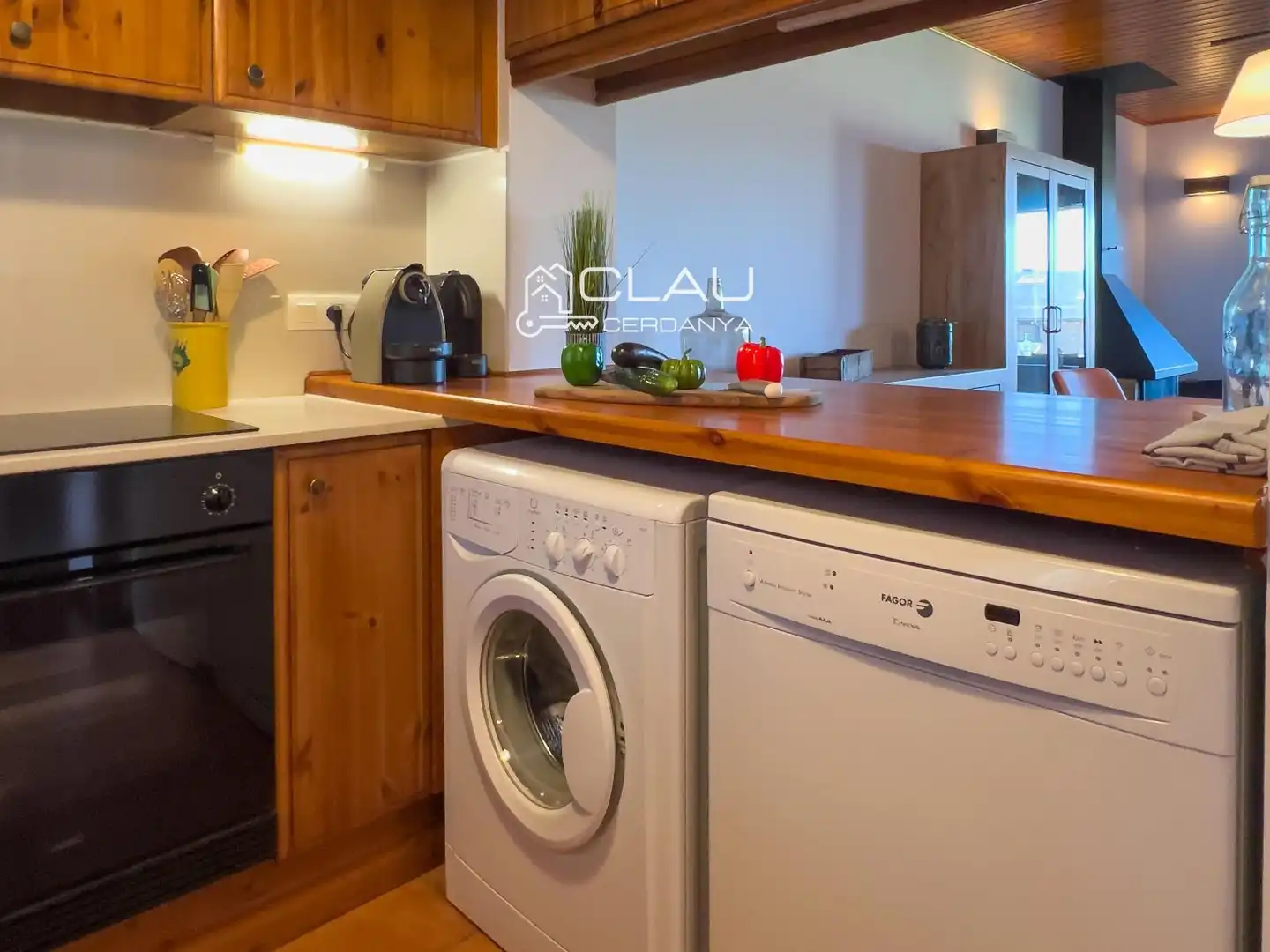Cocina de Piso de alquiler en Osséja con Calefacción, Jardín privado y Parquet