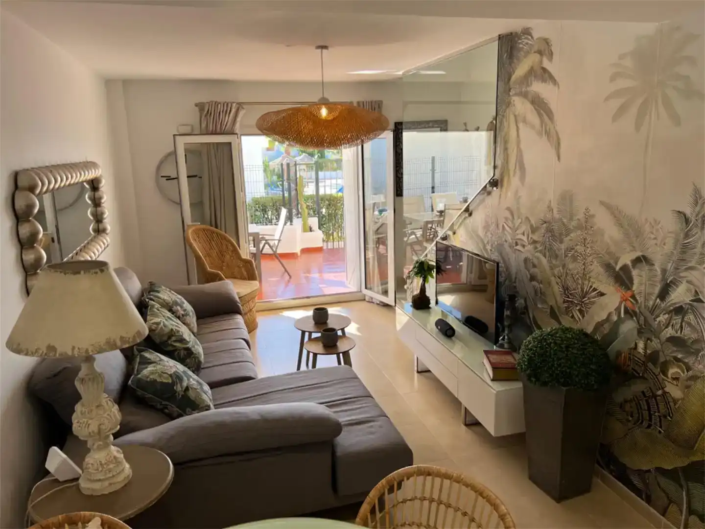 Sala de estar de Dúplex en venta en Mojácar con Aire acondicionado, Jardín privado y Parquet