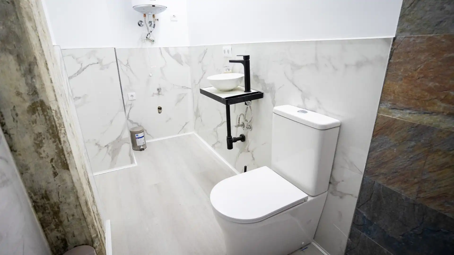 Bathroom of Study for sale in Valencia