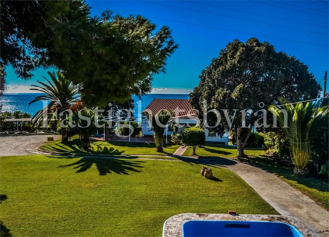 Jardín de Casa o chalet en venta en Vélez-Málaga con Jardín privado, Terraza y Piscina