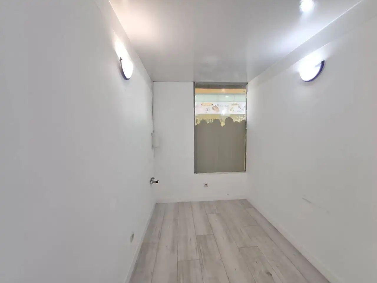 Local de alquiler en Arroyomolinos (Madrid) con Alarma