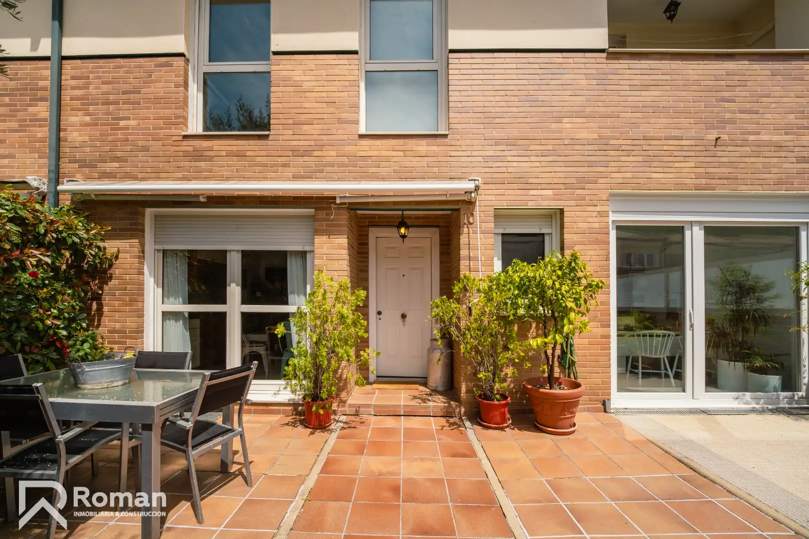 Vista exterior de Casa adosada en venta en Ezcabarte con Calefacción, Parquet y Terraza
