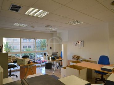 Büro mit Aufzug zur Miete in Calle Daniel Balaciart