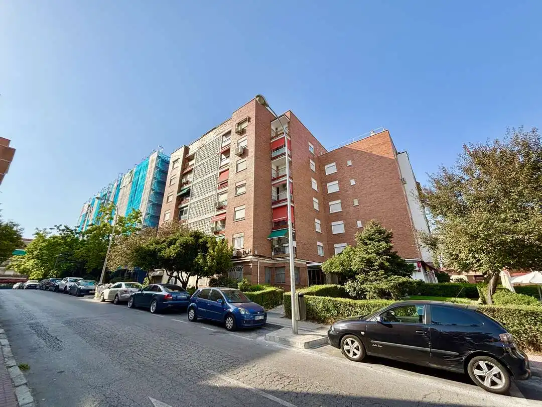Pis amb ascensor en venda a Calle de Camarena