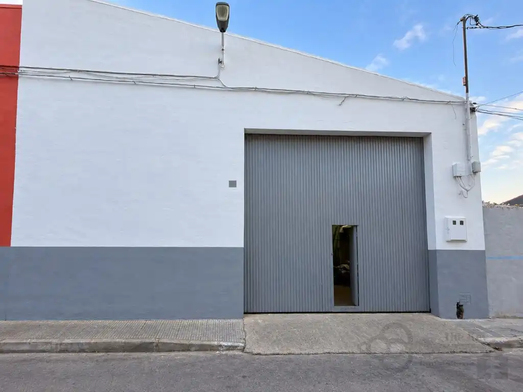 Industrial building for sale in Calle Huerto