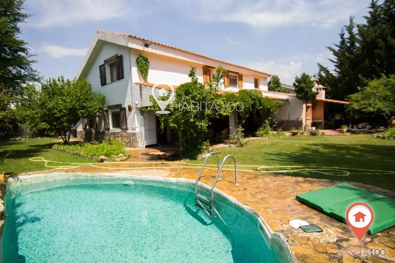 Jardí de Casa o xalet en venda en Arcas del Villar amb Piscina i Piscina comunitària