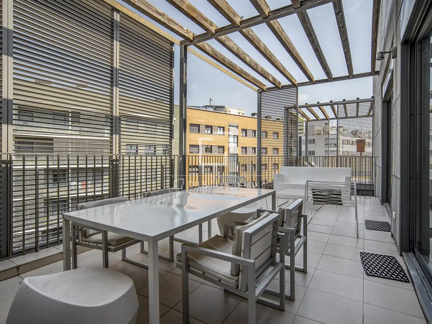Terrasse von Dachboden zum Verkauf in Barcelona mit Klimaanlage, Heizung und Terrasse