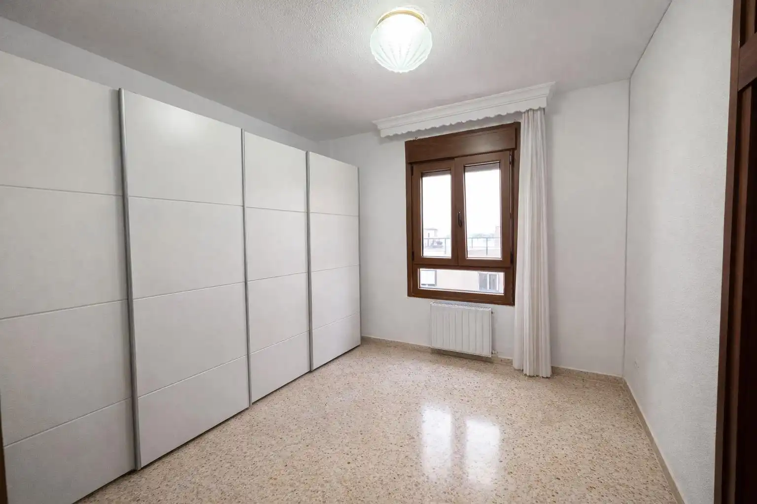 Schlafzimmer von Wohnungen zum Verkauf in Málaga mit Abstellraum und Gemeinschaftspool
