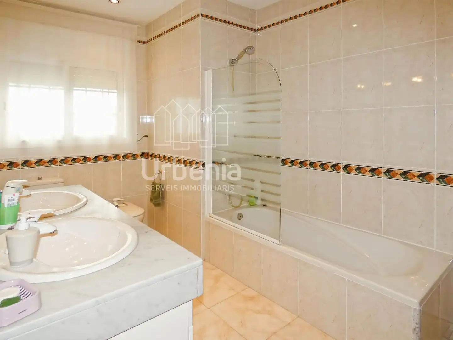 Baño de Casa o chalet en venta en Premià de Mar con Aire acondicionado, Calefacción y Piscina