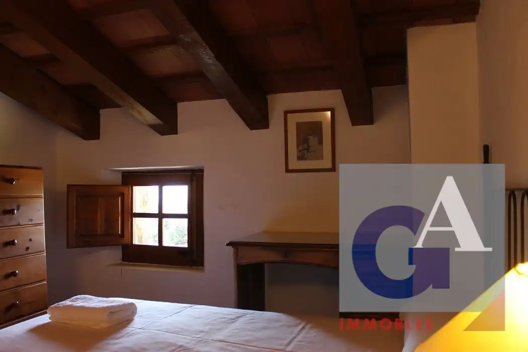 Casa rústica amb terrassa en venda a Sant Joan Les Fonts, imagen 34