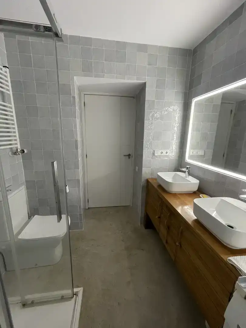 Bany de Casa o xalet en venda en Sant Cugat del Vallès amb Aire condicionat, Piscina i Balcó