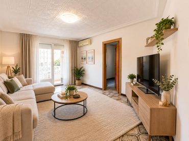 Flat with balcony for sale in Calle ERUDITO PAGES