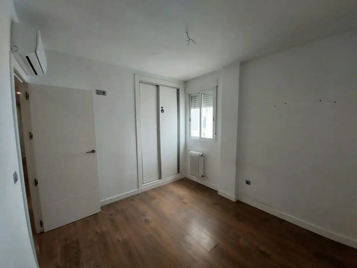 Piso de alquiler en de Andalucia, Hospital