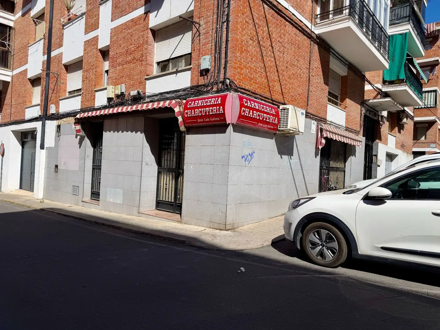 Local comercial en venda a Miralvalle - Av. Virgen del Puerto - La Data