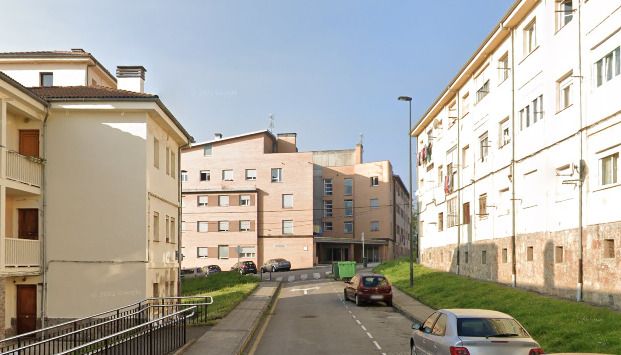 Vista exterior de Piso en venta en Avilés