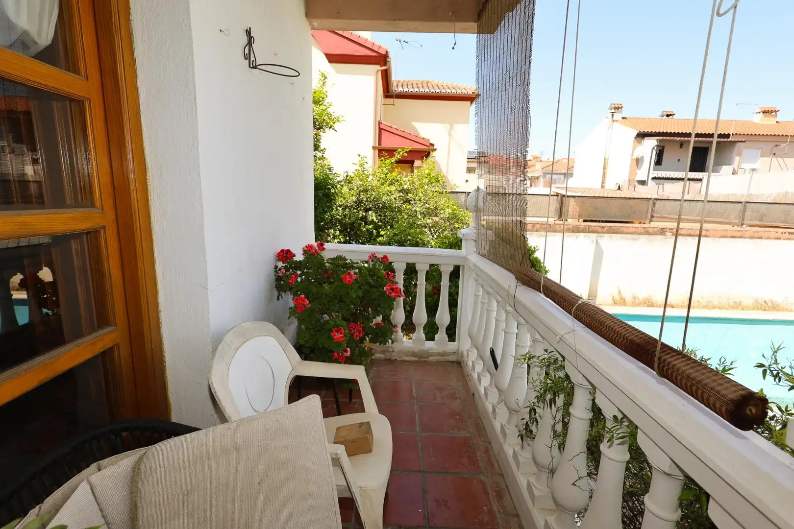 Terrassa de Casa o xalet en venda en Las Gabias amb Aire condicionat, Piscina i Balcó