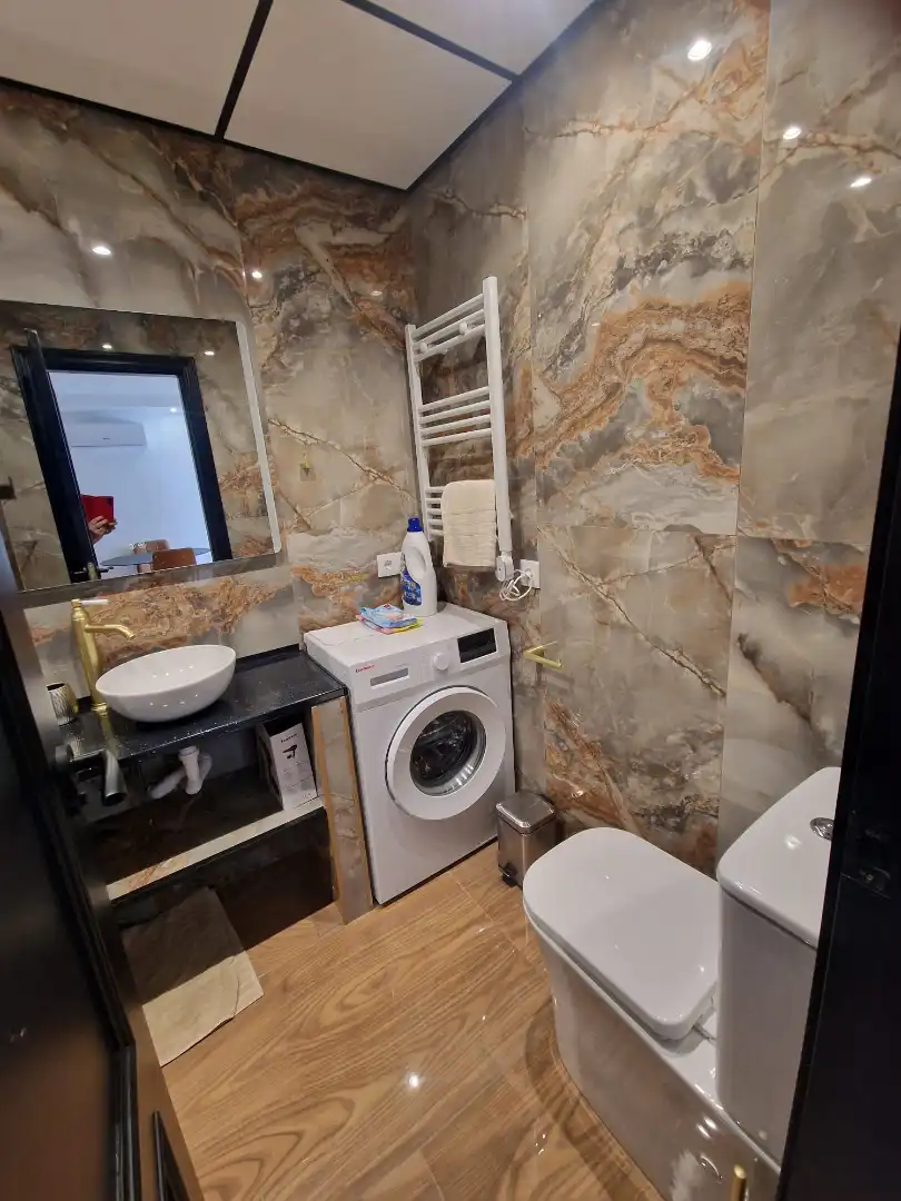 Bany de Apartament en venda en Torrevieja amb Aire condicionat, Terrassa i Moblat
