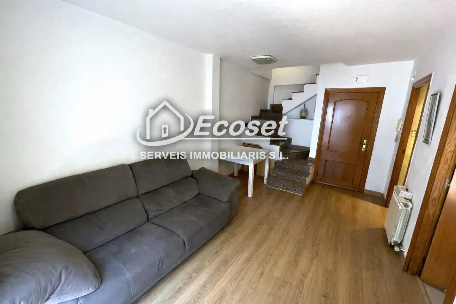 Duplexes for sale in Vallirana  with Air Conditioner, Heating and Oven