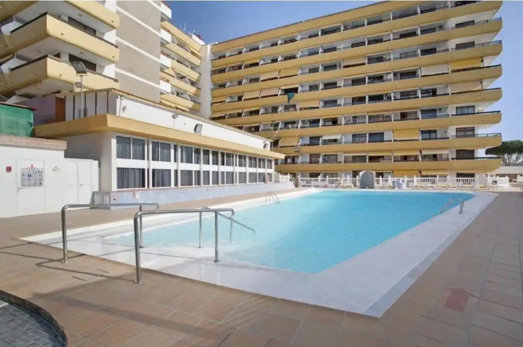 Piscina de Planta baja en venta en San Bartolomé de Tirajana con Terraza, Amueblado y Lavadora
