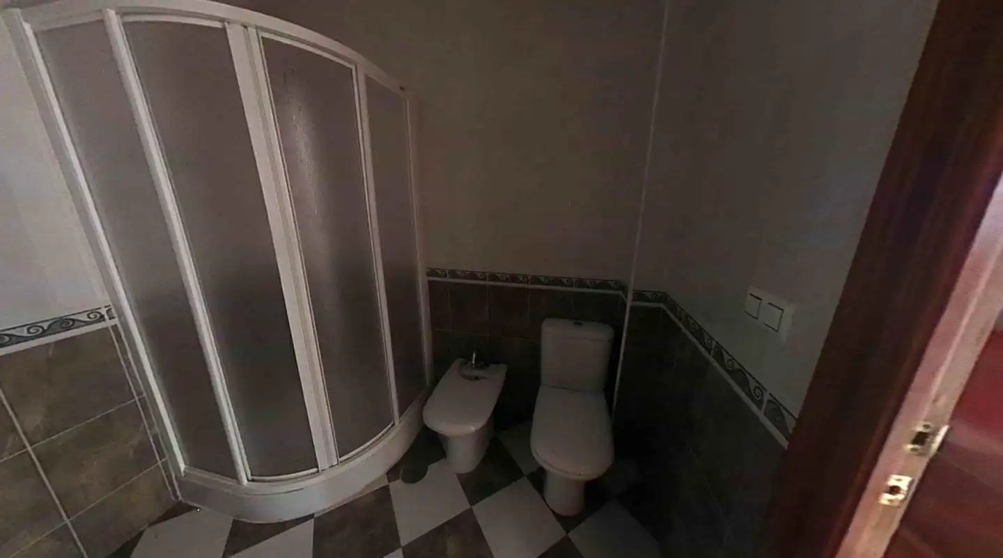 Baño de Planta baja en venta en Huelma