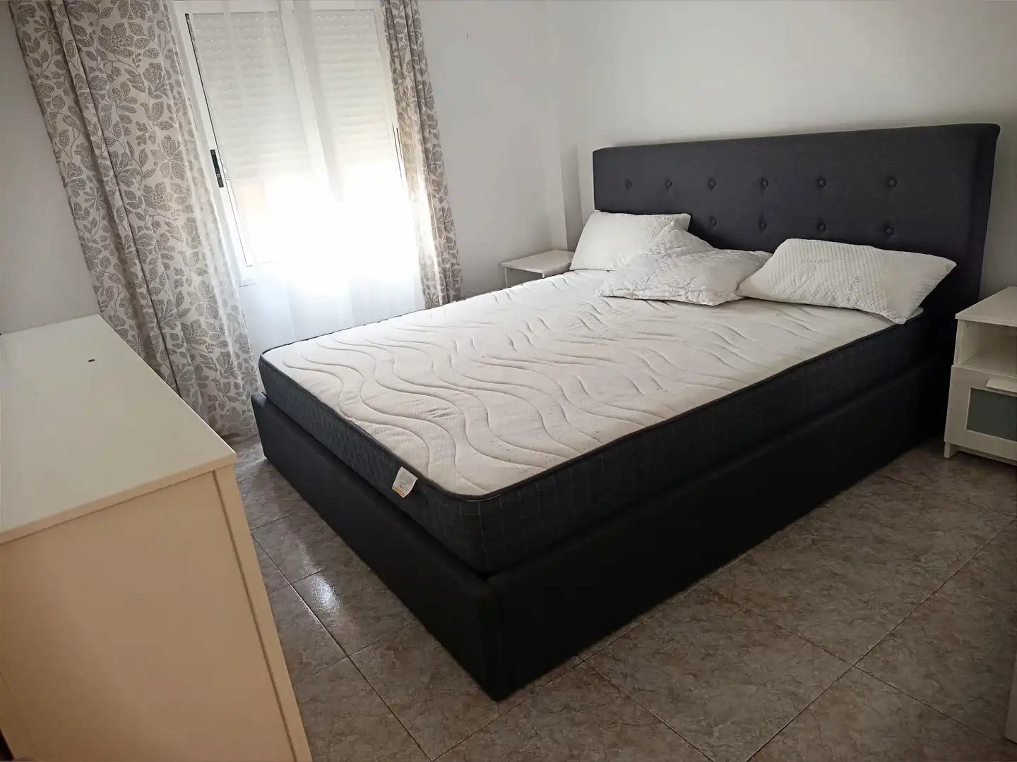 Habitación de Piso en venta en Elche / Elx con Aire acondicionado, Calefacción y Amueblado