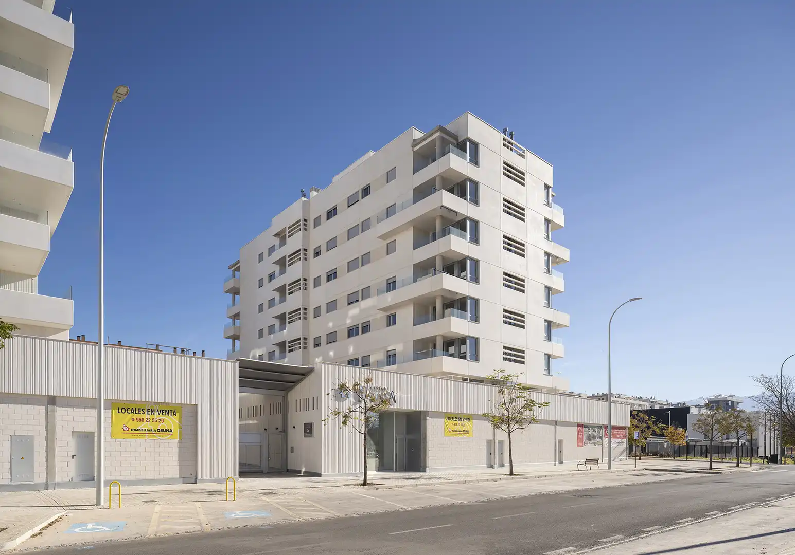 Local comercial en venda a Avenida Federico García Lorca 38