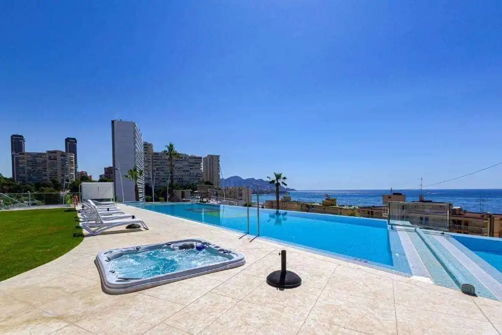 Mini appartamento con piscina in vendita a Avinguda Puerto Rico, imagen 2