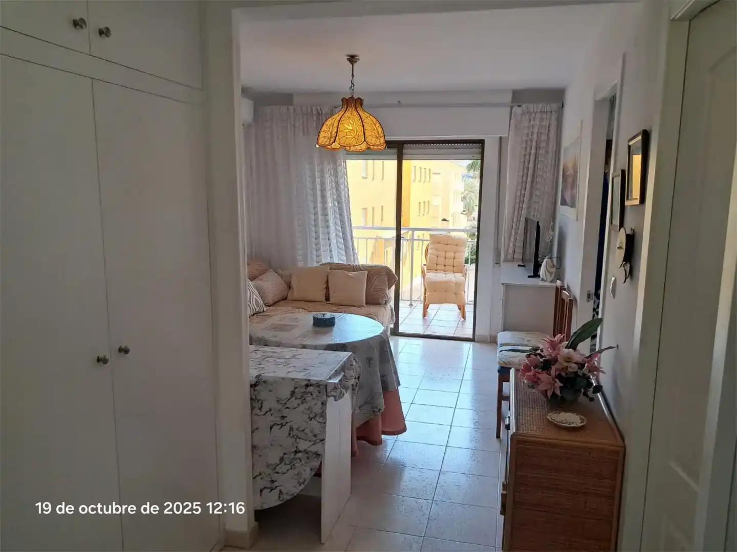Sala d'estar de Apartament en venda en Miramar amb Aire condicionat, Piscina i Balcó