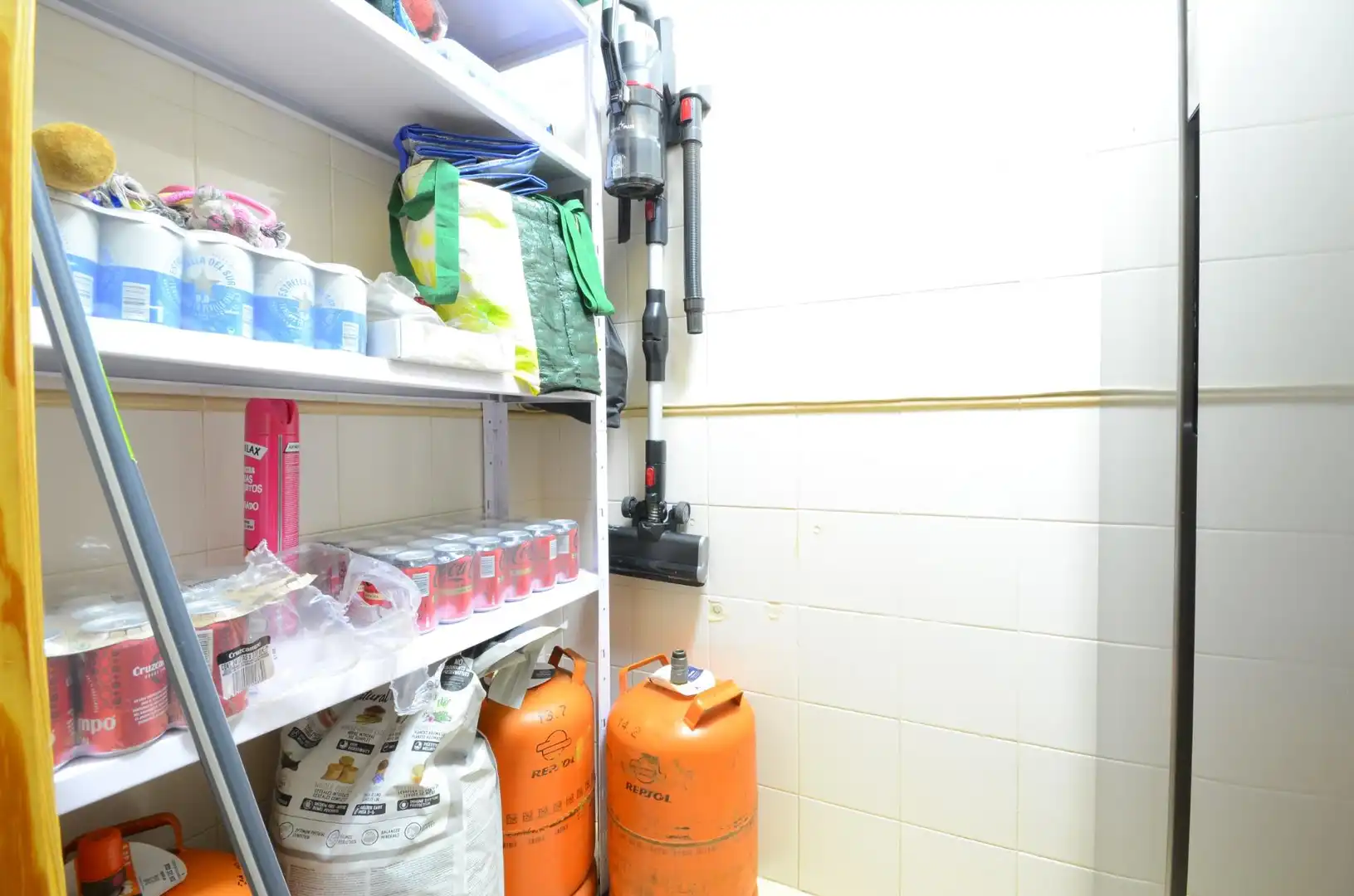Wohnung zum Verkauf in Ayamonte mit Privatgarten, Terrasse und Gemeinschaftspool