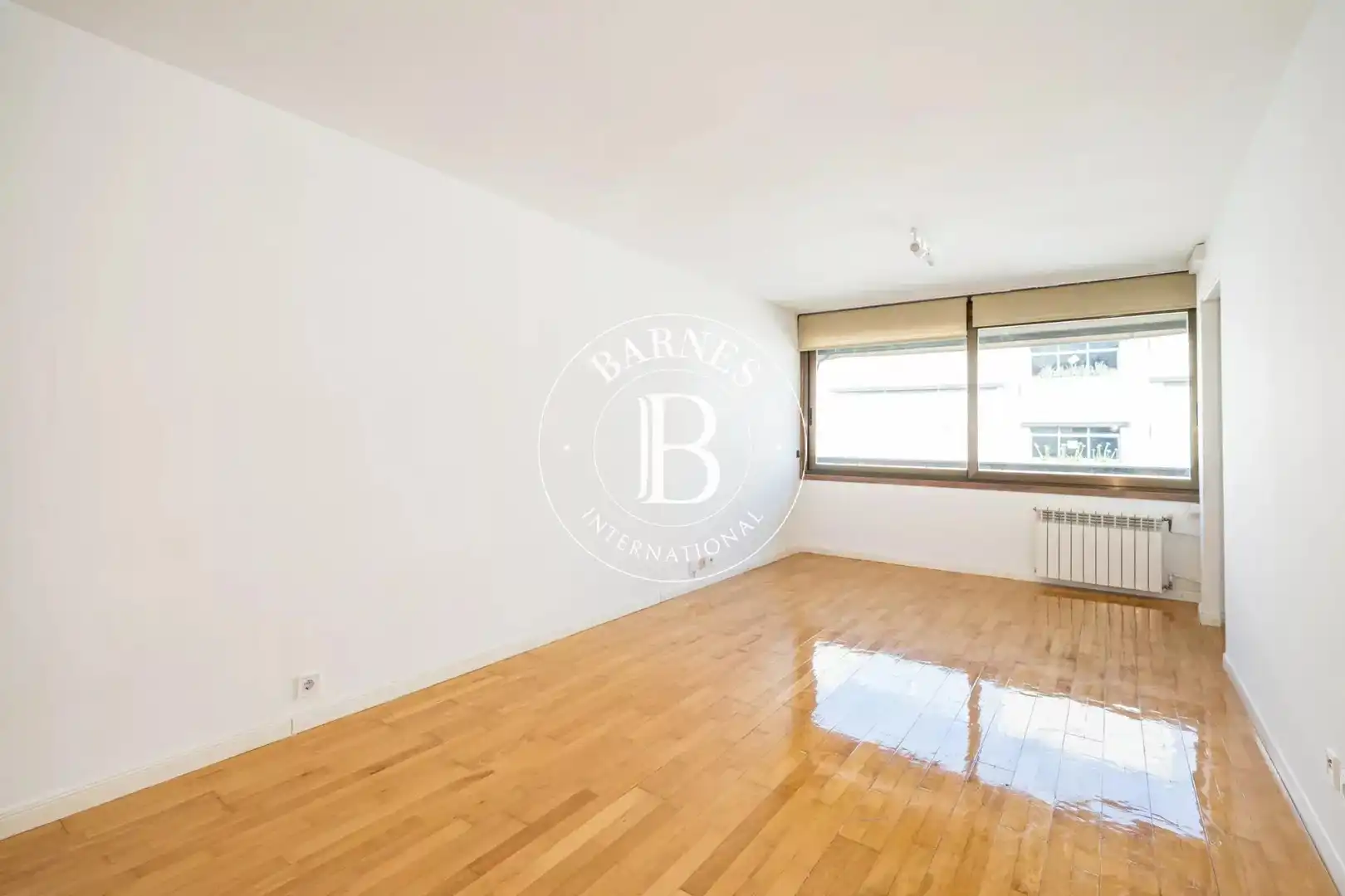 Exterior view of Flat for rent in Madrid  with Air Conditioner, Heating and Private garden