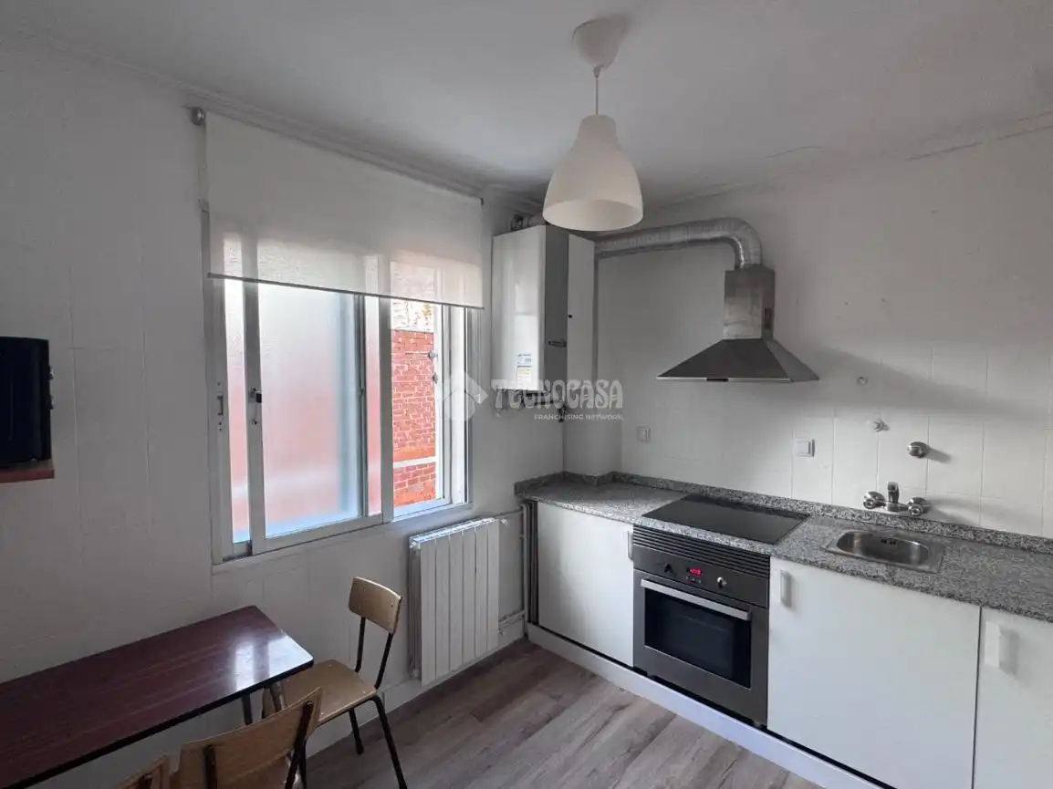 Cocina de Piso en venta en León Capital  con Calefacción