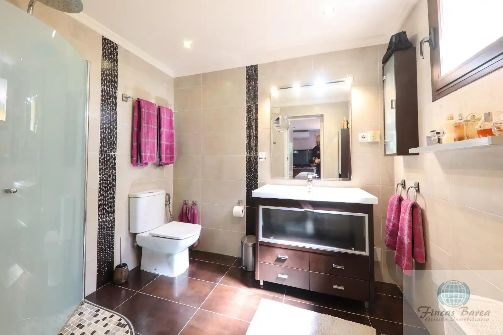 Bathroom of Houses for sale in Mijas  with Air Conditioner, Terrace and Storage room