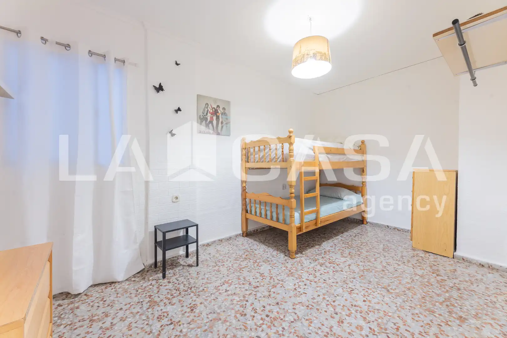 Bedroom of Flat for sale in Valencia