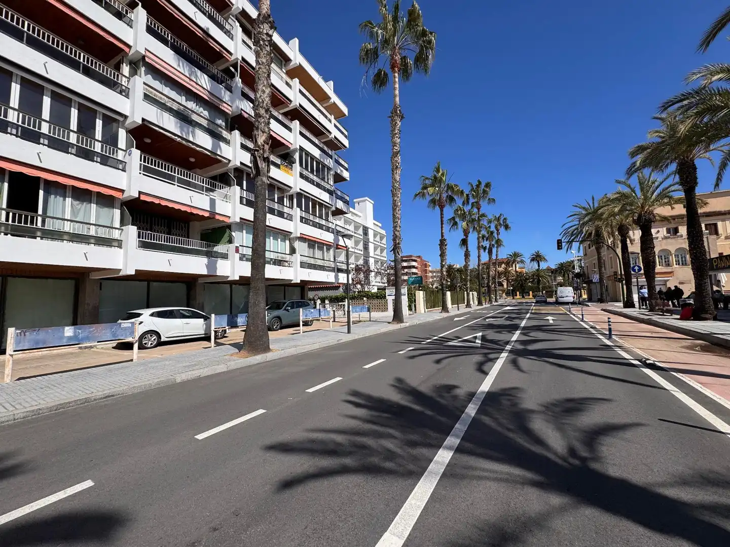 Vista exterior de Local en venda en Salou