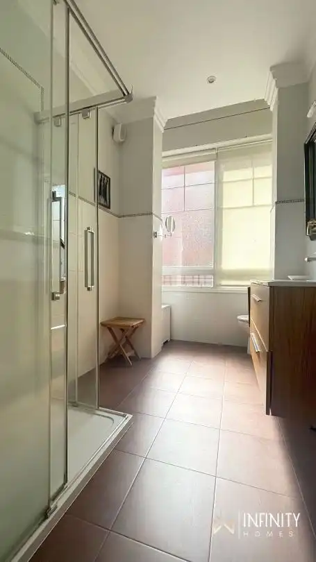 Bathroom of Flat for rent in Bilbao   with Heating, Terrace and Balcony